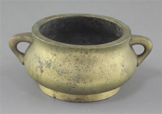 A Chinese bronze gui censer, Xuande mark, probably 19th century, width 14.5cm